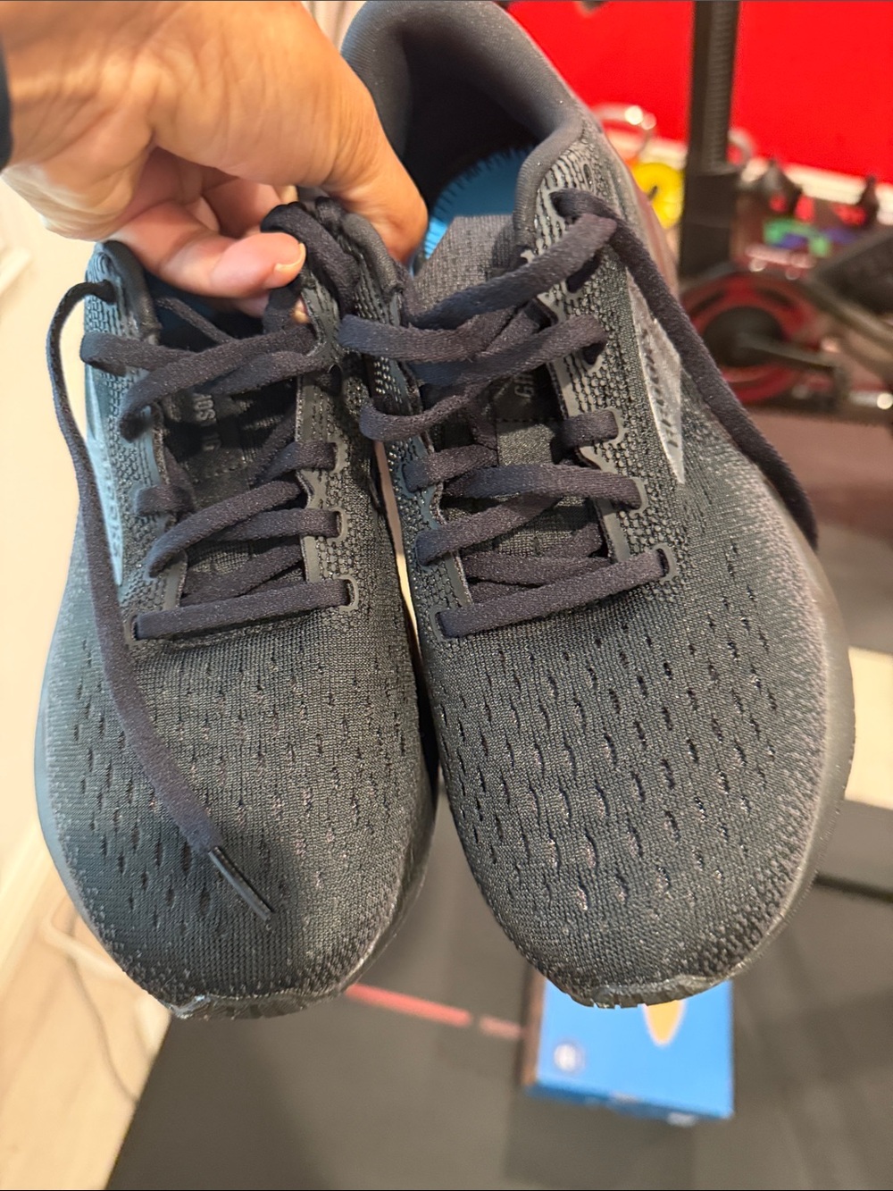 Brooks Women's Running Shoes - Black - Picture 3 of 8